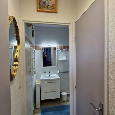 Apartamento T2 Proche Etang Et Thermes, Climatise - Fr-1-571-73 *